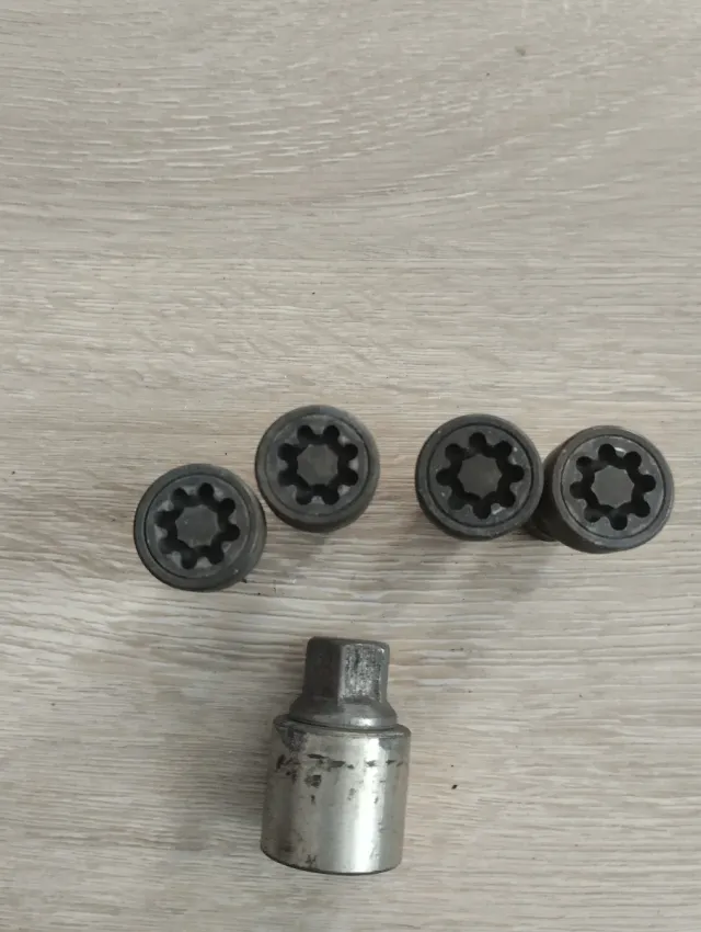 Tornillos Antirrobo Audi Volkswagen