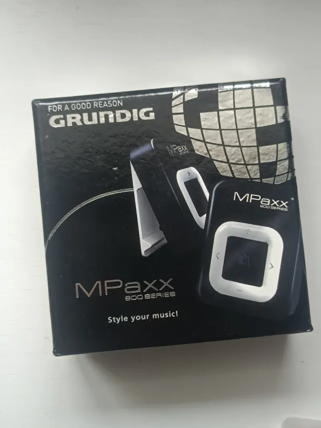 Reproductor MP3 Grundig MPaxx 800 Series