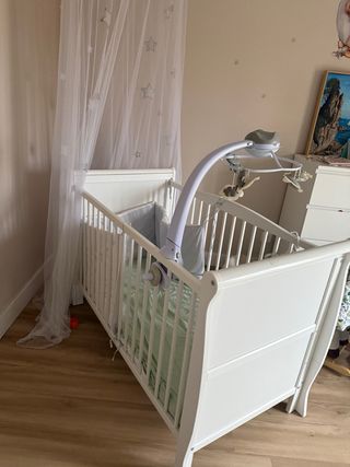 Cuna bebé blanca
