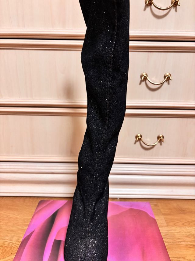 Botas altas negras con brillo, número 38