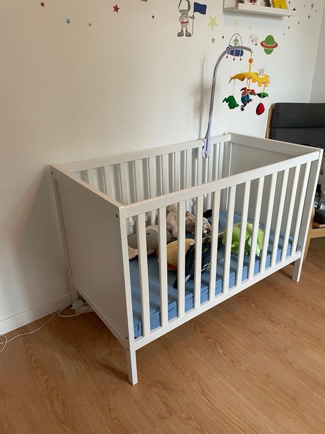 Cuna y Colchón Ikea