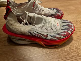 Nike Alphafly 3 talla 41 ( sin caja )
