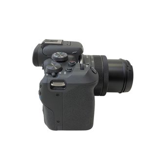 CAMARA CANON EOS R10 24MP Y OBJETIVO RF-S 18-45MM