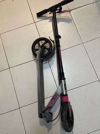 Patinete Oxelo rosa y negro mid 9