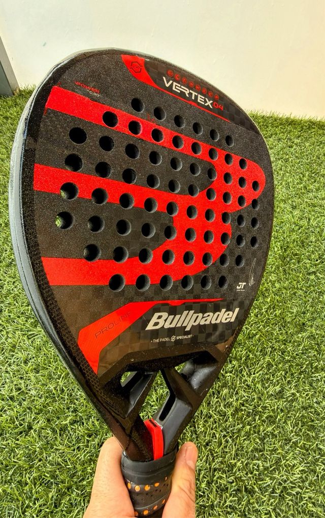 Pala Bullpadel Vertex 04 Reparada