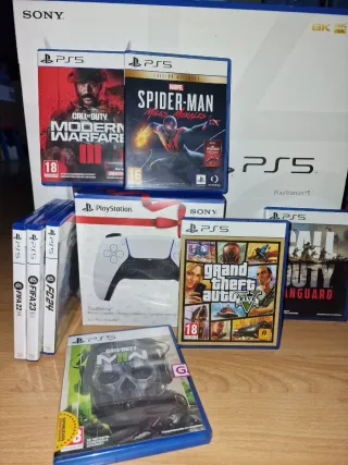 Consola PS5 + 2 Mandos + 4 Juegos
