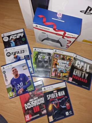 Consola PS5 + 2 Mandos + 4 Juegos