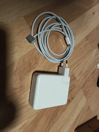 Adaptador de corriente Apple Mac 140W