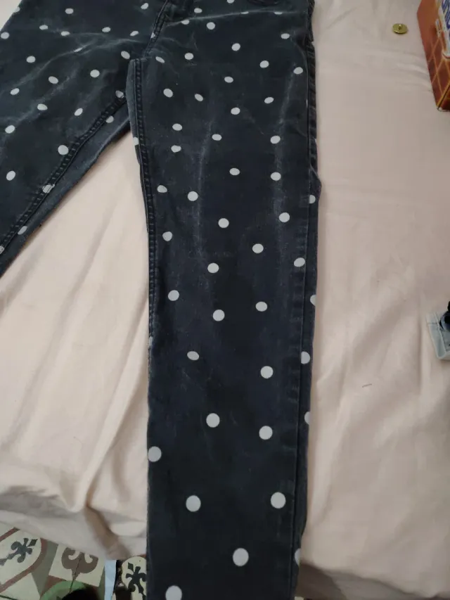Pantaloncini neri a pois