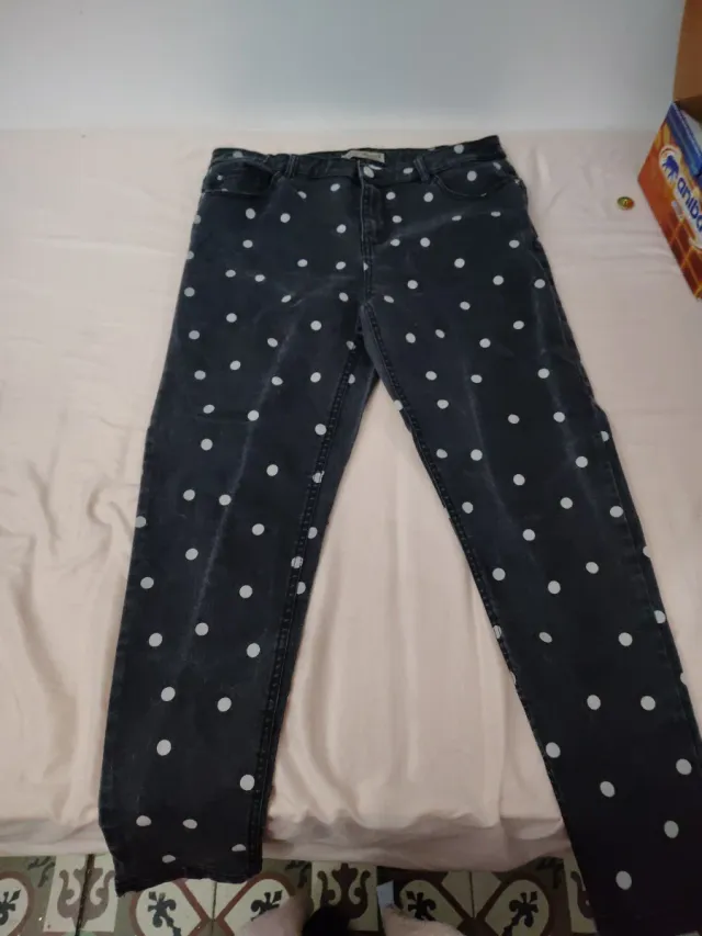Pantaloncini neri a pois