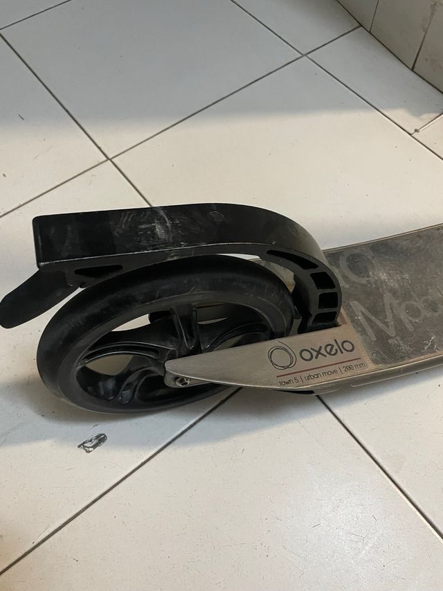 Patinete plegable con correa