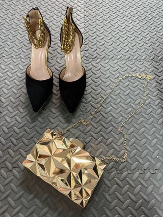 Lote Zapatos Negros y Bolso Dorado