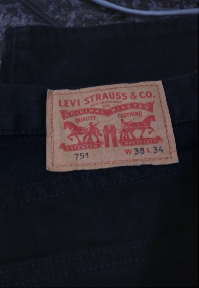 Pantalón vaquero Levi's 751 Negro talla 52 España