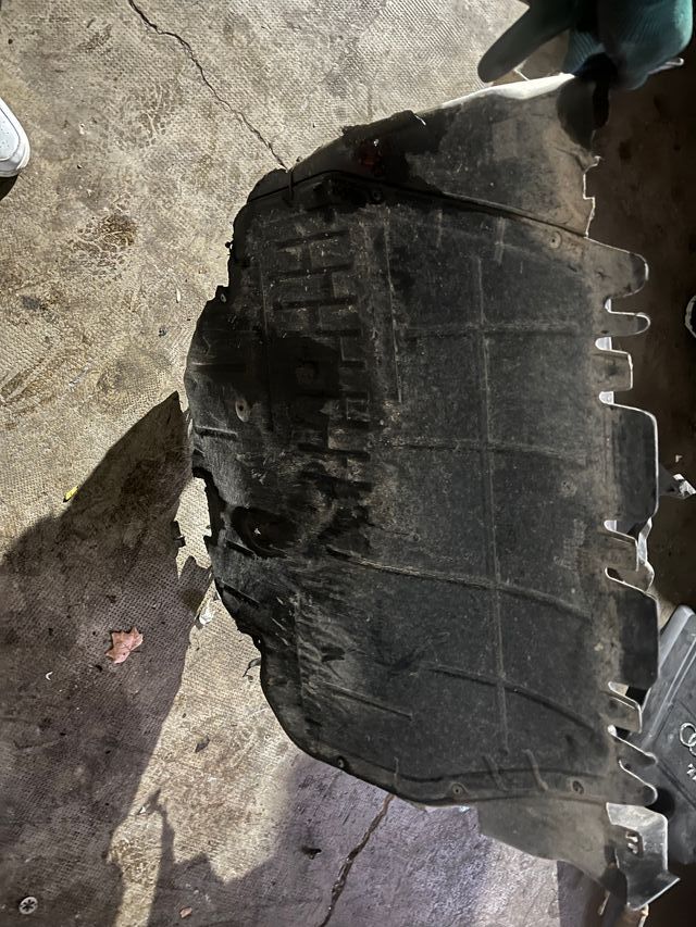 Cubre carter Audi a3 8l