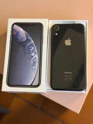 iPhone XR 64GB + 2 custodie