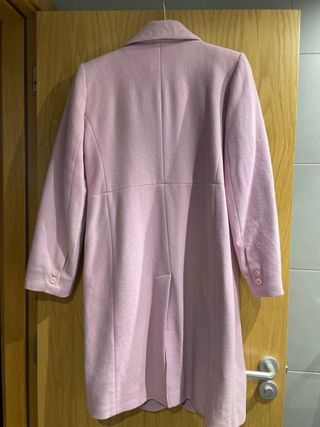 Abrigo rosa talla 40