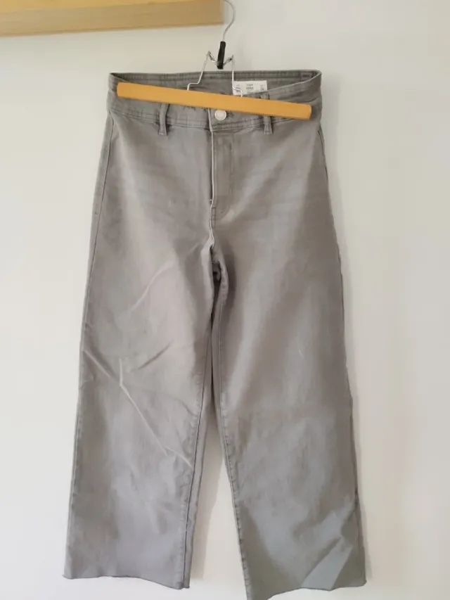 Pantalón vaquero gris ancho
