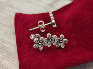 Pendientes Plata con sello de garantía margaritas