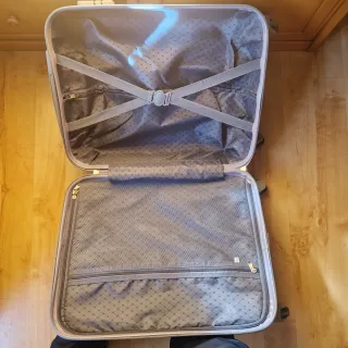 Maleta de cabina reparada