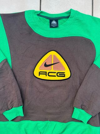 Sudadera Nike ACG Marrón y Verde