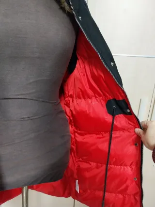 Abrigo Negro Retro Jeans con Forro Rojo