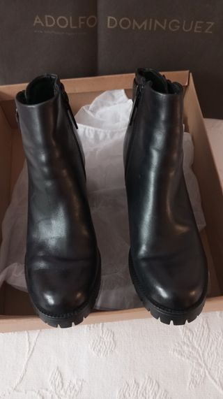 Botines Adolfo Domínguez Piel Negros