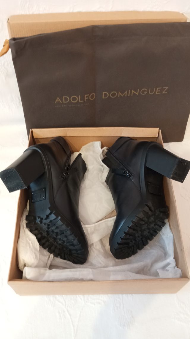 Botines Adolfo Domínguez Piel Negros