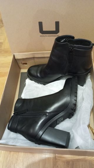 Botines Adolfo Domínguez Piel Negros