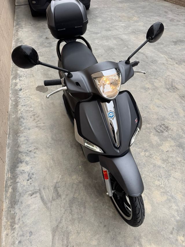 Piaggio Liberty 125 S Gris moto scooter barata