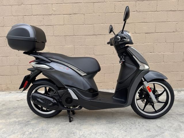 Piaggio Liberty 125 S Gris moto scooter barata