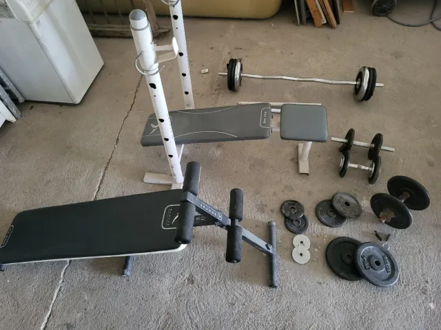 Banco de pesas y mancuernas