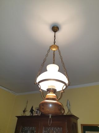 Lampadario legno e opalina