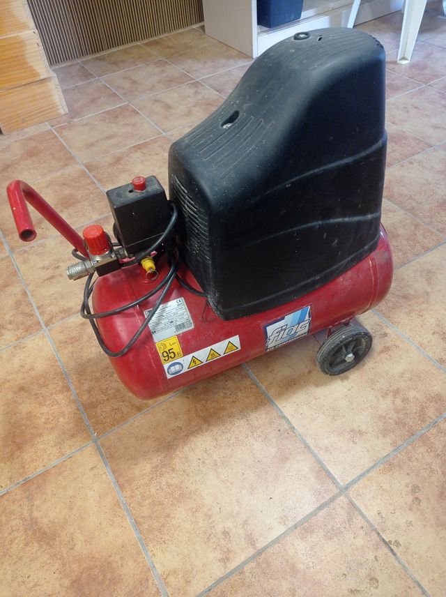 Compresor de aire con accesorios