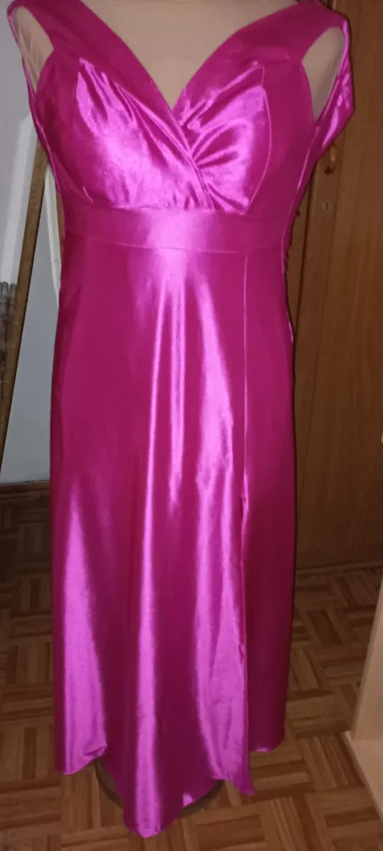 Vestido largo fucsia sin estrenar