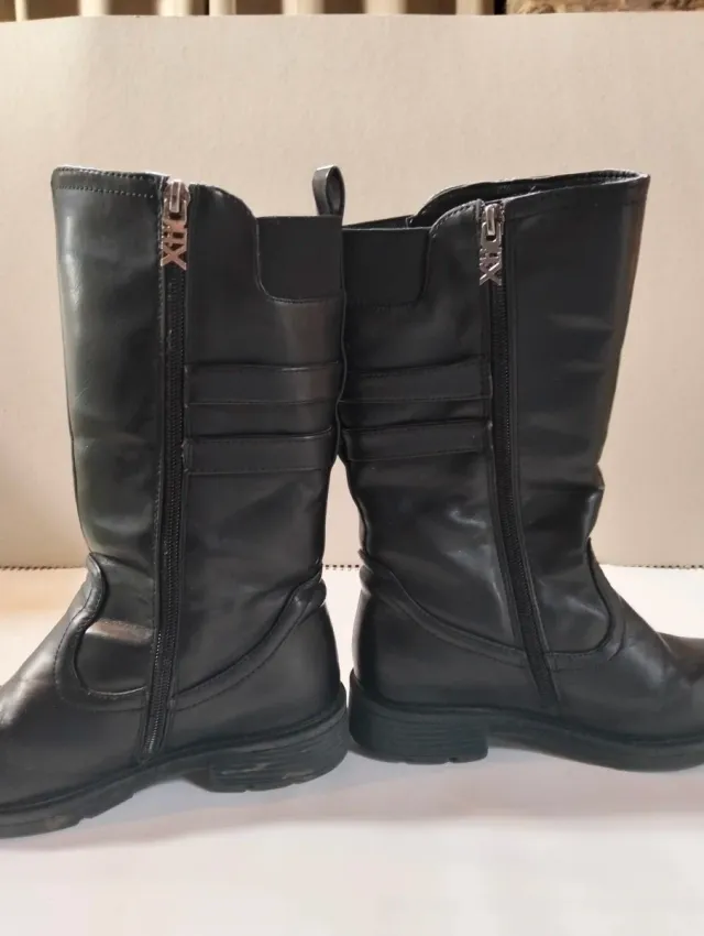 Lote 2 botines Zara y Xti T33