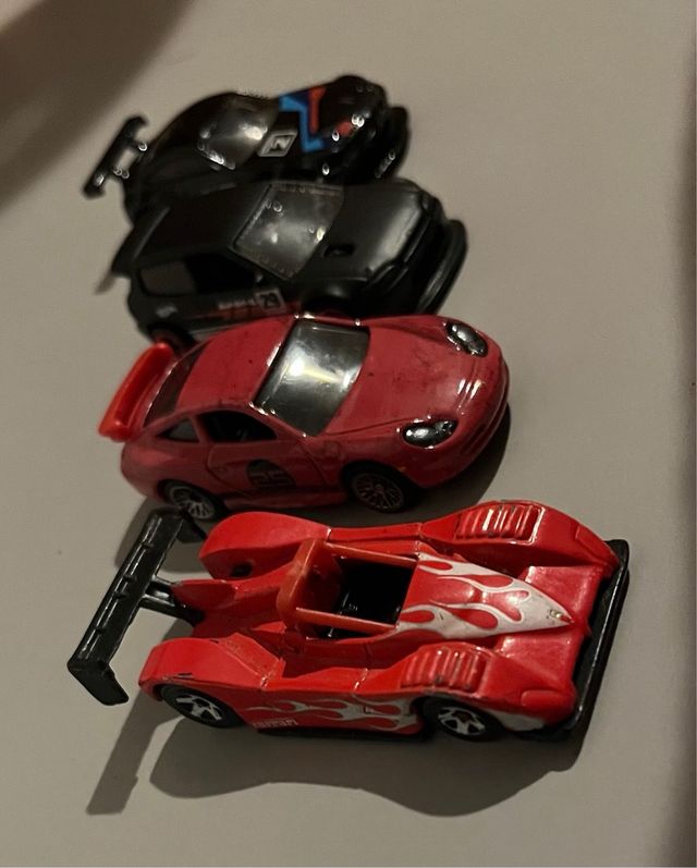 Macchine Hot Wheels Basic 1/64