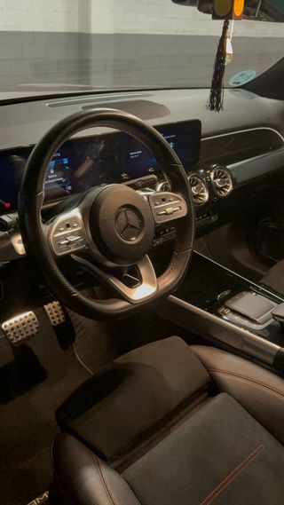 Mercedes-Benz GLB 2021