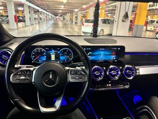 Mercedes-Benz GLB 2021