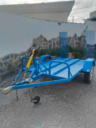 Remolque plataforma para tres motos, ATV o quad