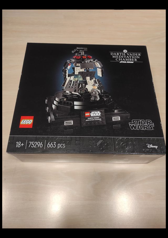 LEGO Star Wars 75296 Darth Vader Meditation Chambe