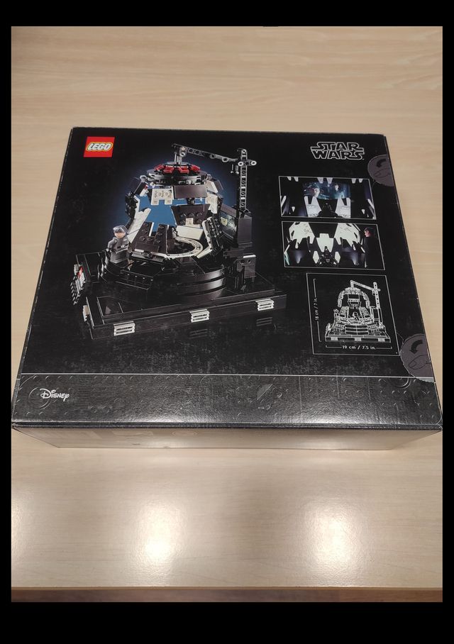 LEGO Star Wars 75296 Darth Vader Meditation Chambe