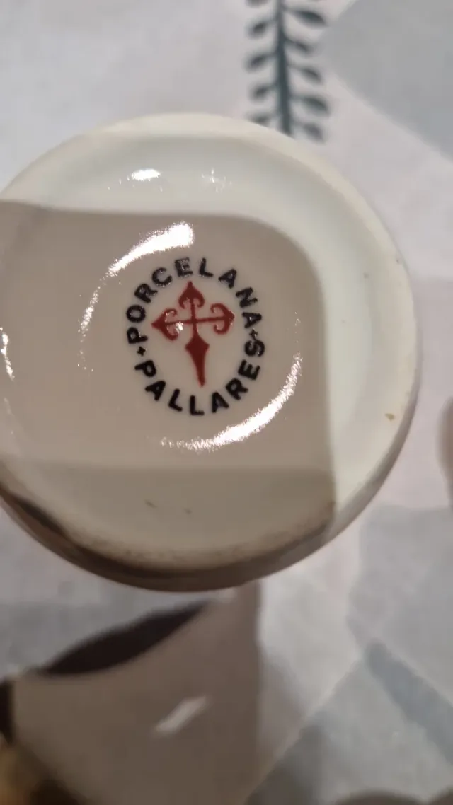 Juego de cerámica con frutas