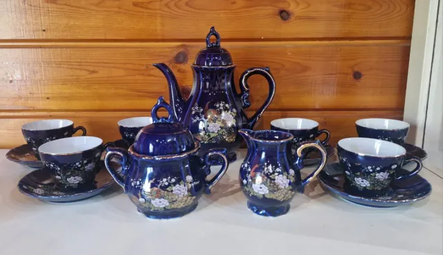 Juego de té de porcelana azul y oro