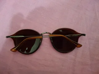 Gafas de sol marrones