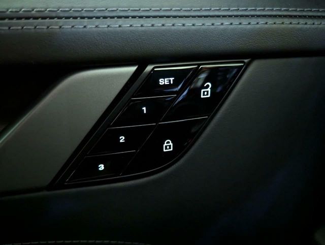 PORSCHE 911 992 CARRERA 4S