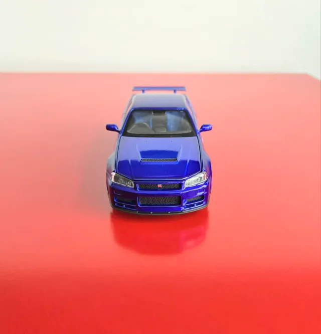 Nissan Skyline GT-R escala 1/32.