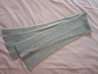 Sciarpa in maglia grigia per bambini