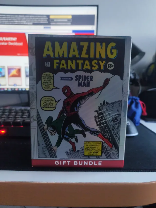 Pacote de Presente Spiderman x Magic MTG ABERTO