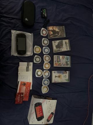 Sony PSP Street Negra + 15 juegos + estuche y caja