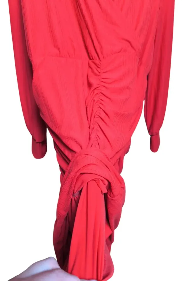 Vestido VILA rojo curvy fruncido elástico